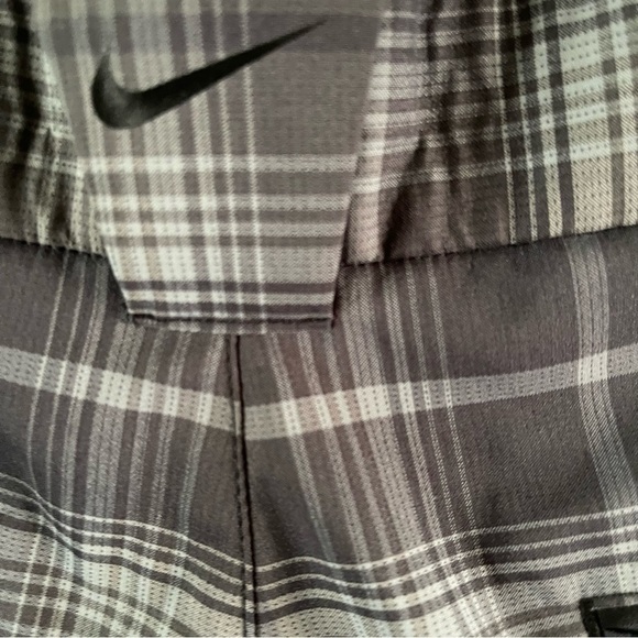 Nike Golf Shorts Dri Fit Tour Performance Plaid Flat front Athletic Mens Size 30 - Picture 6 of 9